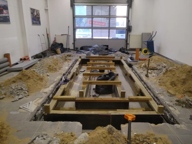 Podnośnik nożycowy Poznań_Porsche Krańcowa