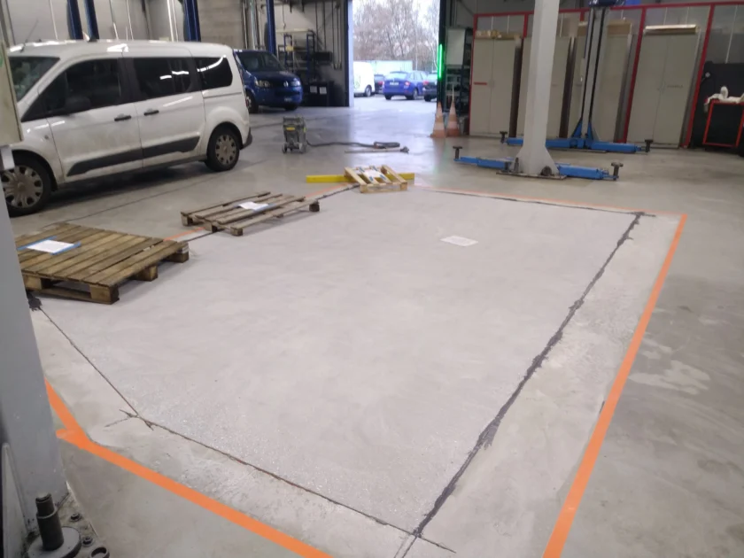 Płyta fundamentowa Pod Podnośnik Samochodowy _ Porsche Krańcowa ( II )