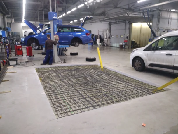 Płyta fundamentowa Pod Podnośnik Samochodowy _ Porsche Krańcowa ( II )